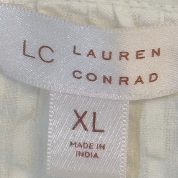 LC Lauren Conrad Cream Blouse with Floral Embroidery - Picture 2 of 4